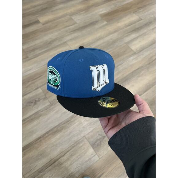 Hat Club New Era Fitted Minnesota Twins Exclusive "NBA Crossover" Size 7 3/8 - Picture 1 of 5